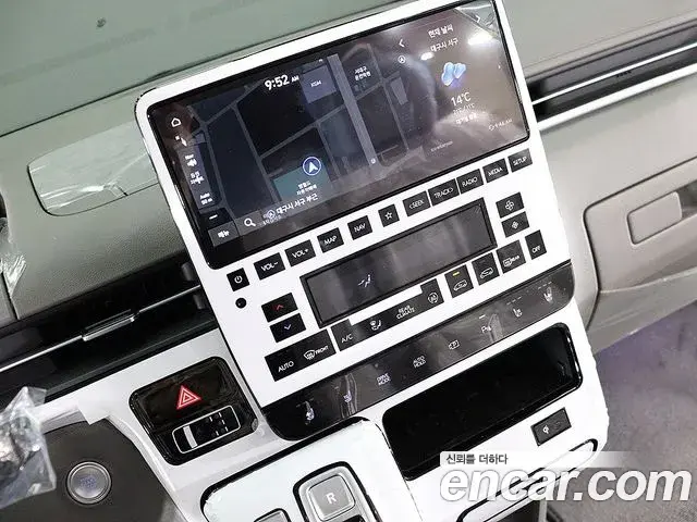 Hyundai Staria 2025 — Şəkil 6/20