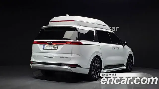 Kia Carnival 2023 — Photo 2/20