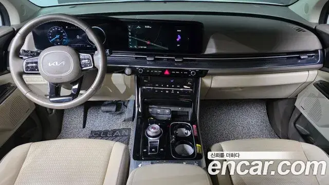 Kia Carnival 2023 — Photo 7/20