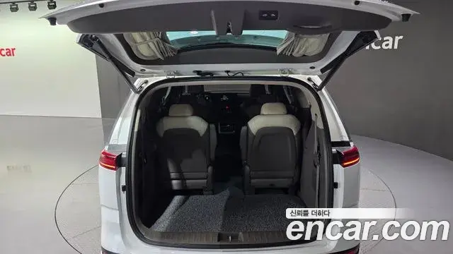 Kia Carnival 2023 — Photo 20/20