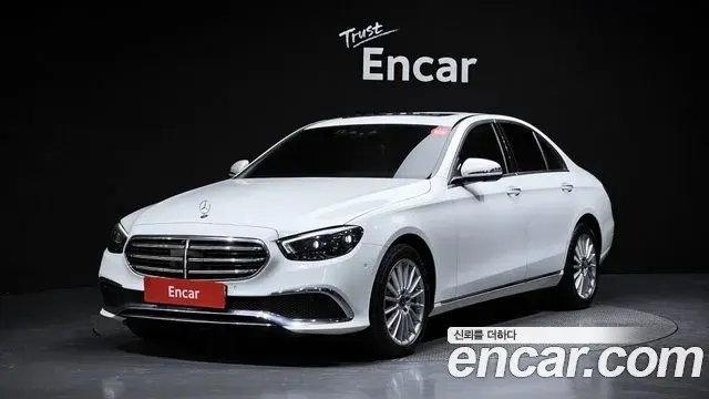 Mercedes-Benz E-Class 2023 — Şəkil 9/20