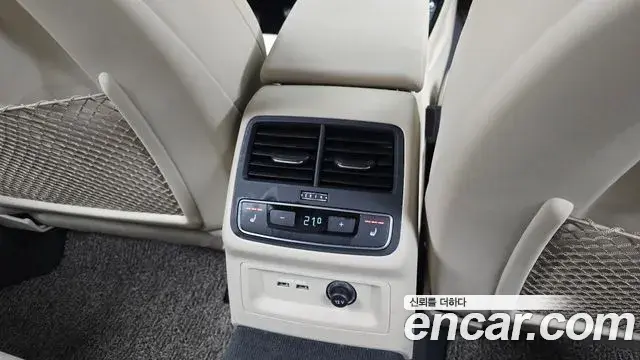 Audi A4 2021 — Photo 9/20