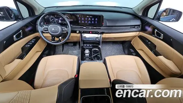 Kia Carnival 2021 — Photo 7/20