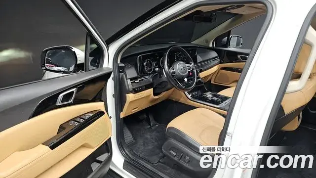 Kia Carnival 2020 — Photo 11/20