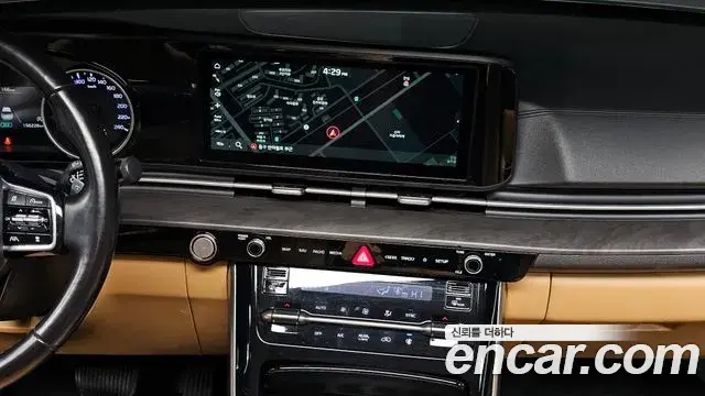 Kia Carnival 2020 — Photo 14/20