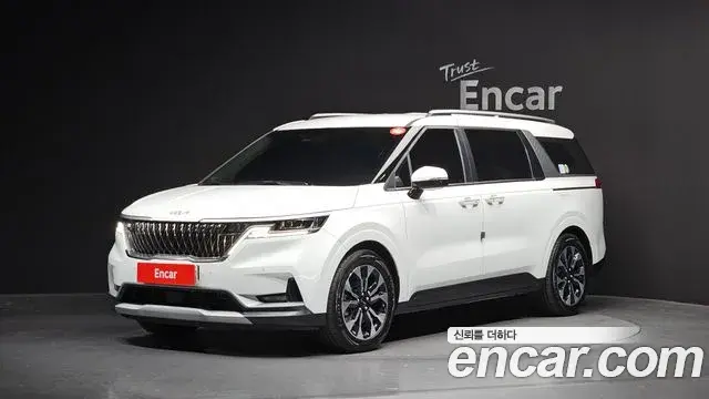 Kia Carnival 2021 — Photo 1/20