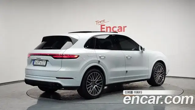 Porsche Cayenne, 2022