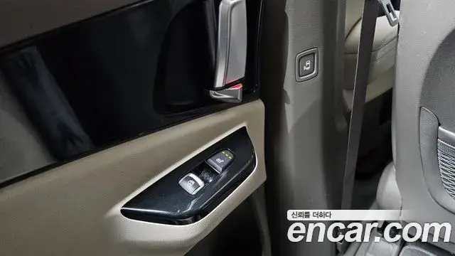 Kia Carnival 2022 — Şəkil 18/20