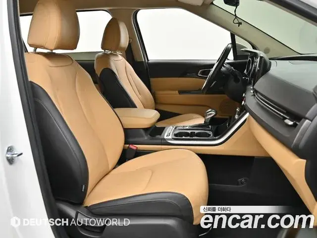 Kia Carnival 2021 — Şəkil 9/20