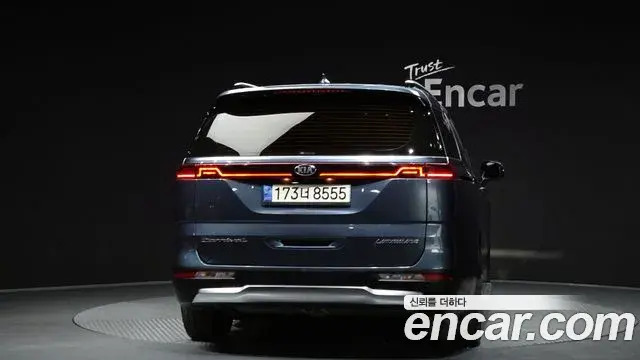 Kia Carnival 2021 — Photo 4/20