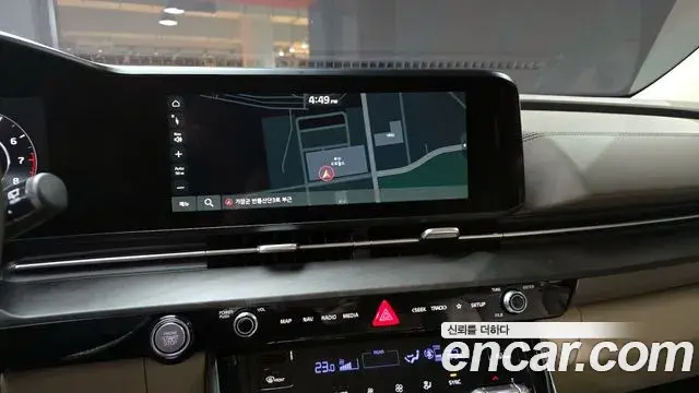 Kia Carnival 2021 — Photo 16/20