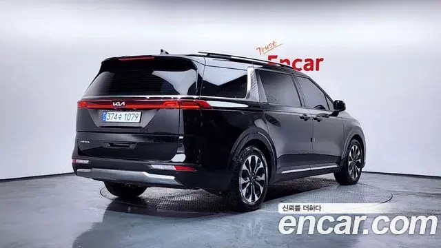 Kia Carnival 2023 — Şəkil 2/20