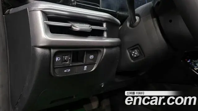 Hyundai Grandeur 2023 — Photo 17/20