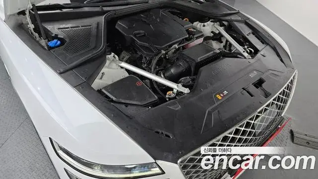 Genesis Electrified G80 2022 — Photo 6/20
