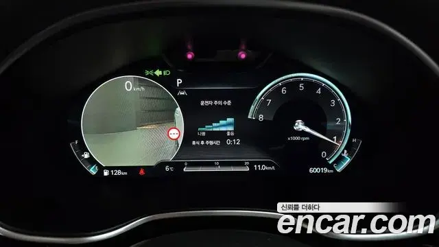 Genesis Electrified G80 2022 — Photo 8/20