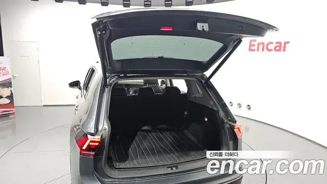 Volkswagen Tiguan Allspace 2018 — Şəkil 10/20