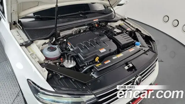 Volkswagen Passat GT 2021 — Şəkil 12/20