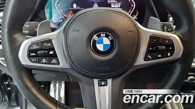 BMW X5 2022 — Photo 12/17