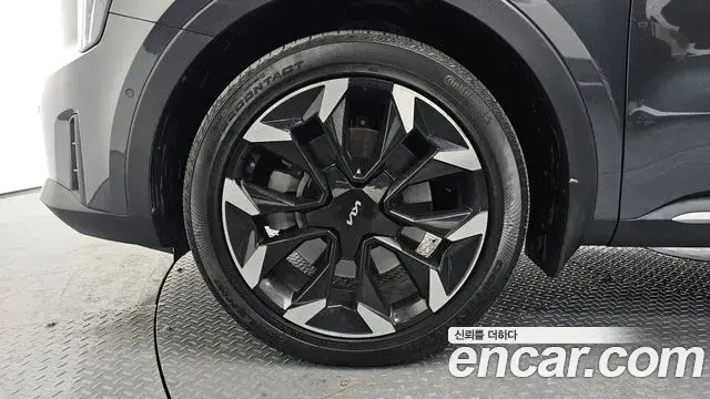 Kia Sorento 2024 — Photo 16/20