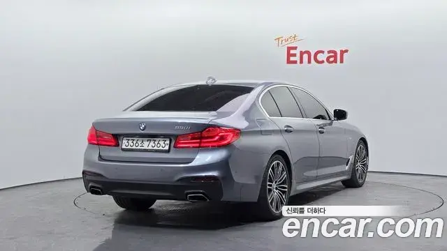 BMW 5 Series 2019 — Фото 2/20