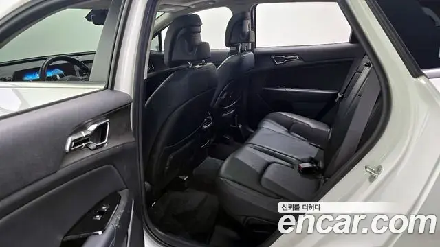 Kia Sportage 2021 — Фото 11/20