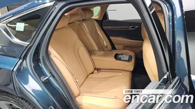 Genesis Electrified G80 2022 — Photo 12/20