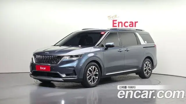 Kia Carnival 2021 — Фото 1/20