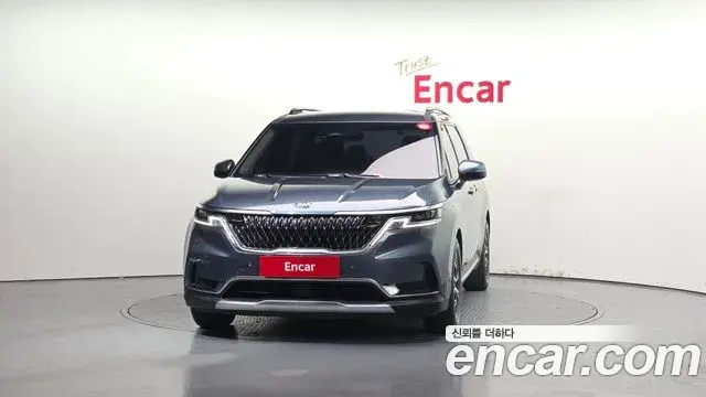 Kia Carnival 2021 — Фото 3/20