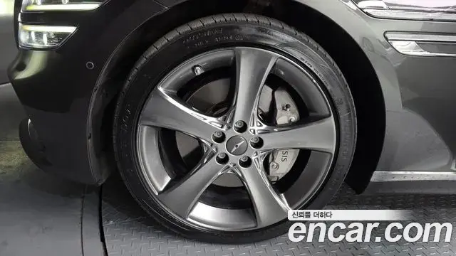 Genesis Electrified G80 2022 — Photo 5/20