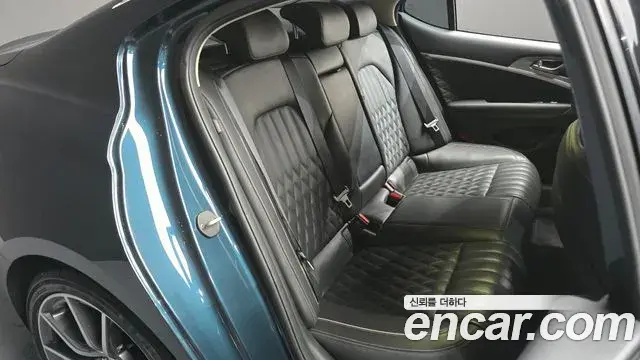 Genesis G70 2021 — Photo 12/20