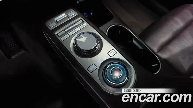 Genesis GV70 2021 — Şəkil 15/20