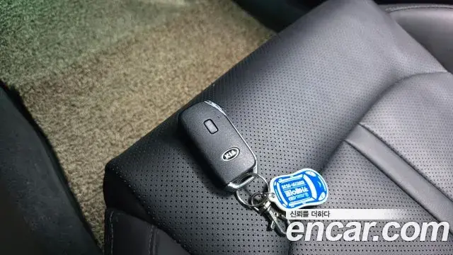 Kia K5 2020 — Şəkil 16/32