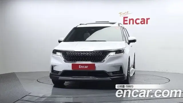 Kia Carnival 2023 — Фото 3/20