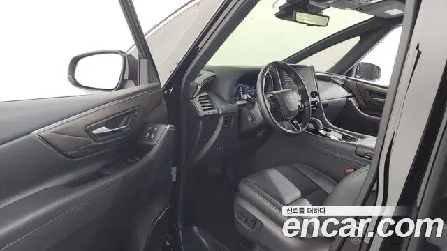 Toyota Alphard 2024 — Photo 10/20