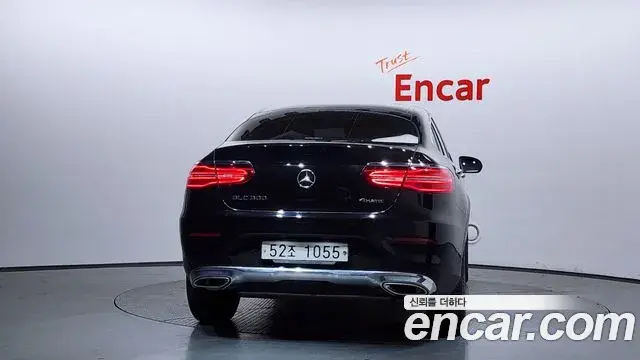 Mercedes-Benz GLC-Class 2019 — Photo 4/20