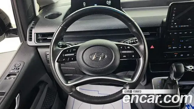 Hyundai Staria 2022 — Photo 14/20