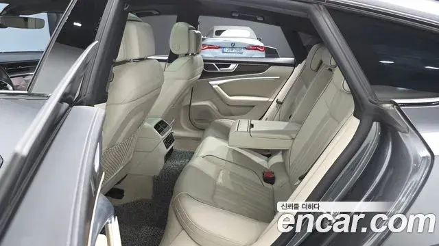 Audi A7 2022 — Photo 11/20