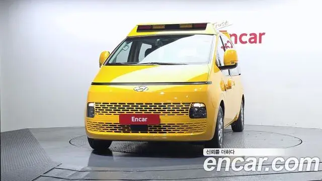 Hyundai Staria 2024 — Şəkil 3/20