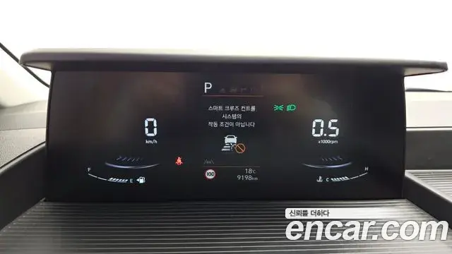 Hyundai Staria 2024 — Şəkil 8/20