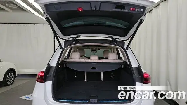 Mercedes-Benz GLE-Class 2025 — Photo 20/20