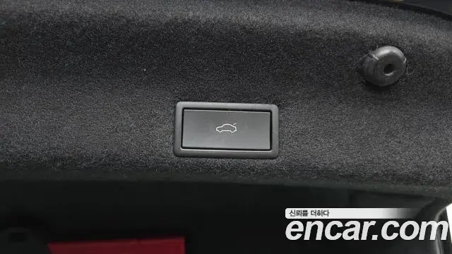 Volkswagen Passat GT 2022 — Photo 19/30