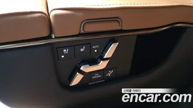 Toyota Alphard 2025 — Photo 18/20