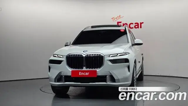 BMW X7 2024 — Photo 3/20