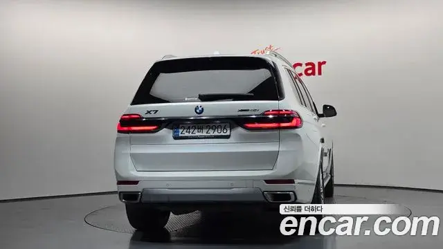 BMW X7 2024 — Photo 4/20