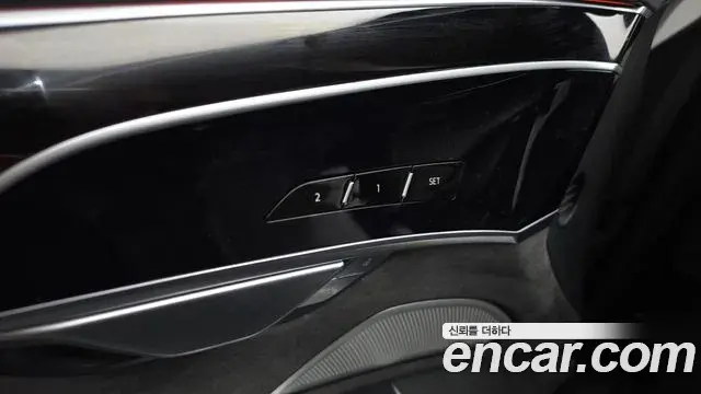 Audi A8 2019 — Şəkil 19/20
