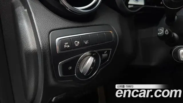 Mercedes-Benz GLC-Class 2019 — Şəkil 20/30