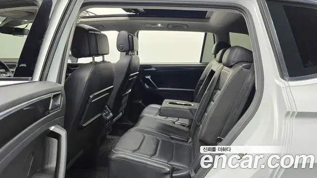Volkswagen Tiguan Allspace 2020 — ფოტო 13/20
