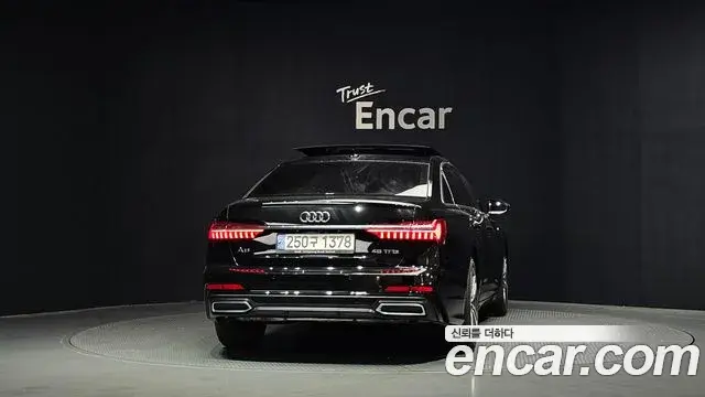 Audi A6 2021 — Şəkil 31/35