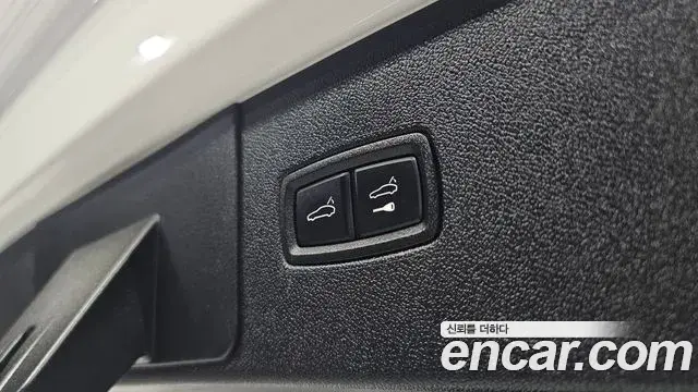 Porsche Cayenne 2019 — Photo 19/20