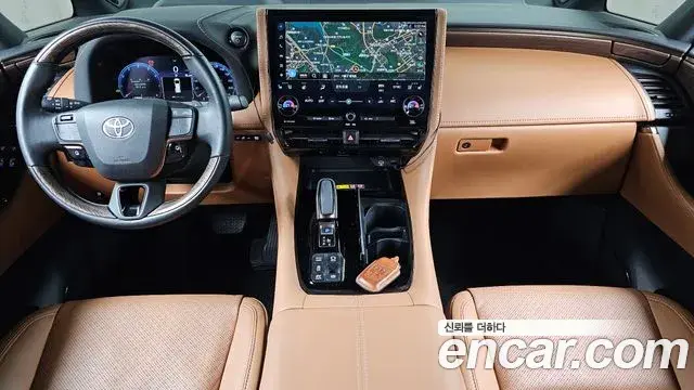 Toyota Alphard 2025 — Photo 7/20